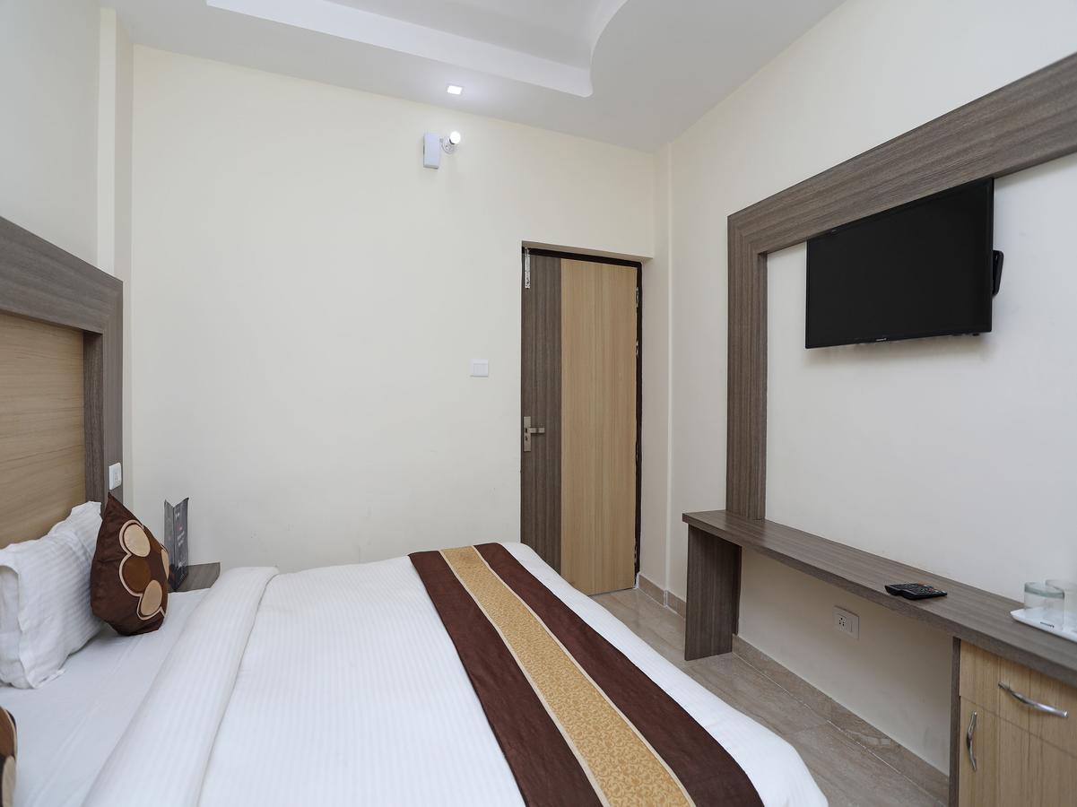 Hotel Kss Inn Doiwāla Dış mekan fotoğraf